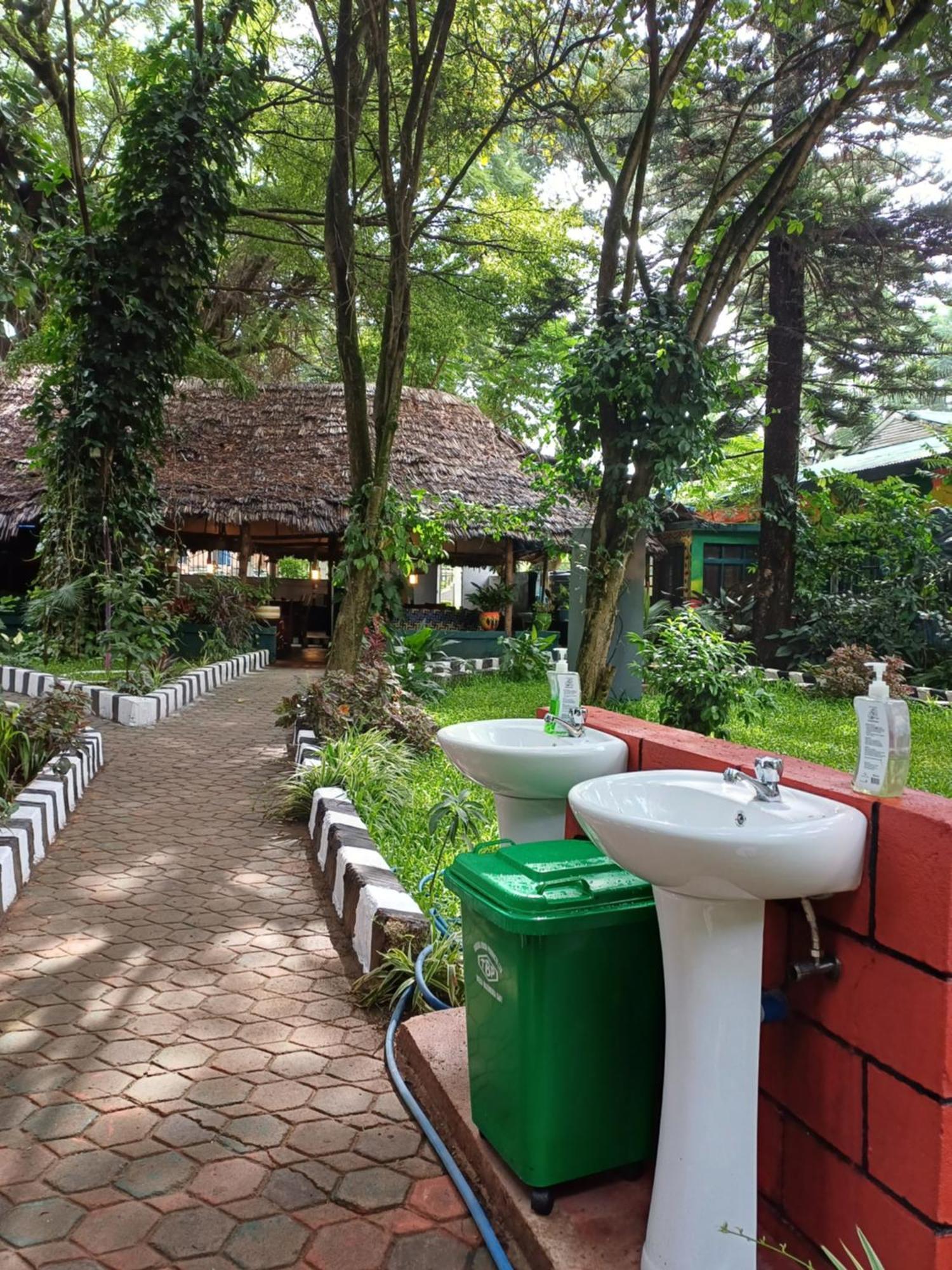 Green Garden Guest House Arusha Bagian luar foto